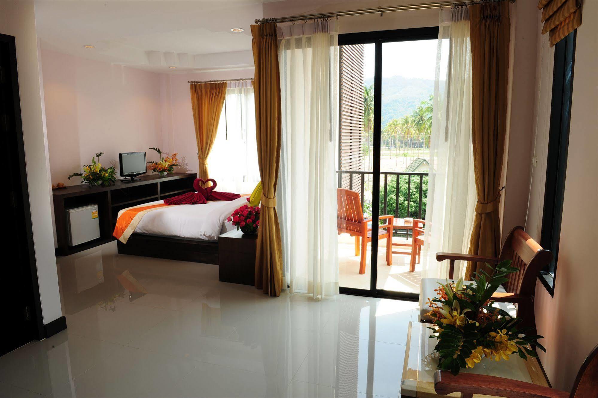 Ice Kamala Beach Hotel Zewnętrze zdjęcie